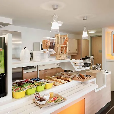 Ibis Budget Sur Seine N7 2*