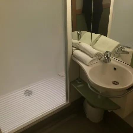 Hotel Ibis Budget Sur Seine N7 2*